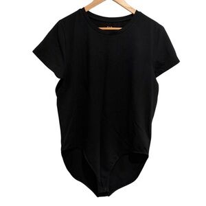 Gap Women’s Black Short Sleeve Body Suit with Snaps NWT